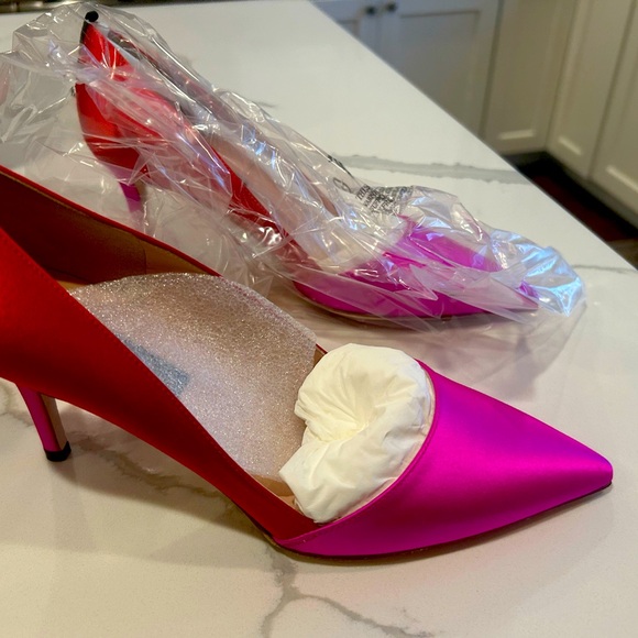 Brand new in box SJP by Sarah Jessica Parker Rampling 70 satin Pink and Red pump - Picture 2 of 11